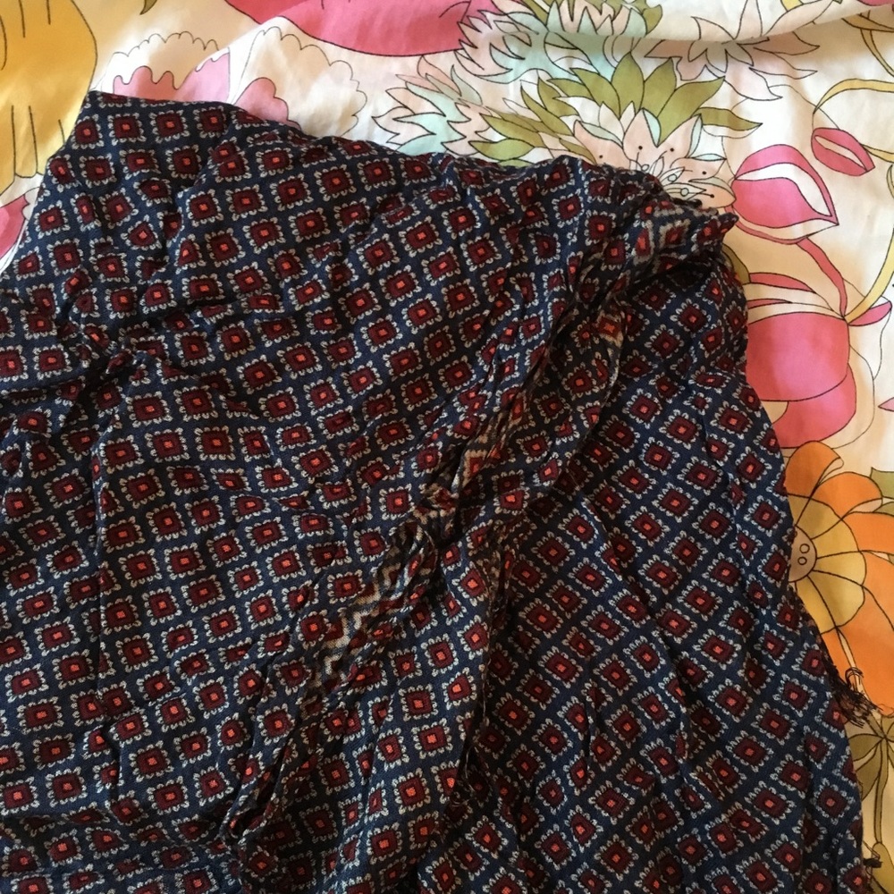 Crinkle scarf